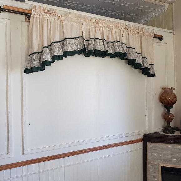 SOLD JC Penney Priscilla Swag 84W x 25L Valance Rod Pocket Cream Green Ruffle - Picture 3 of 14